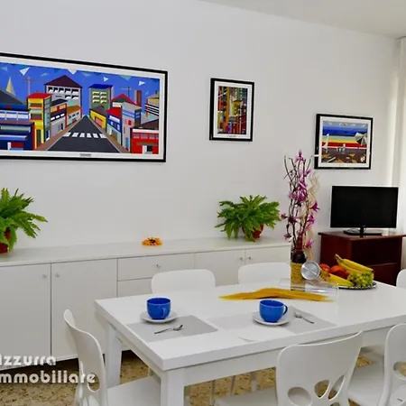Shopping Center D08 Apartment *